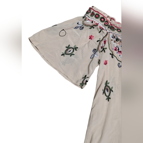 Democracy Women's Medium Beige Colorful Embroidered Huipil Off-Shoulder Blouse - Picture 5 of 9